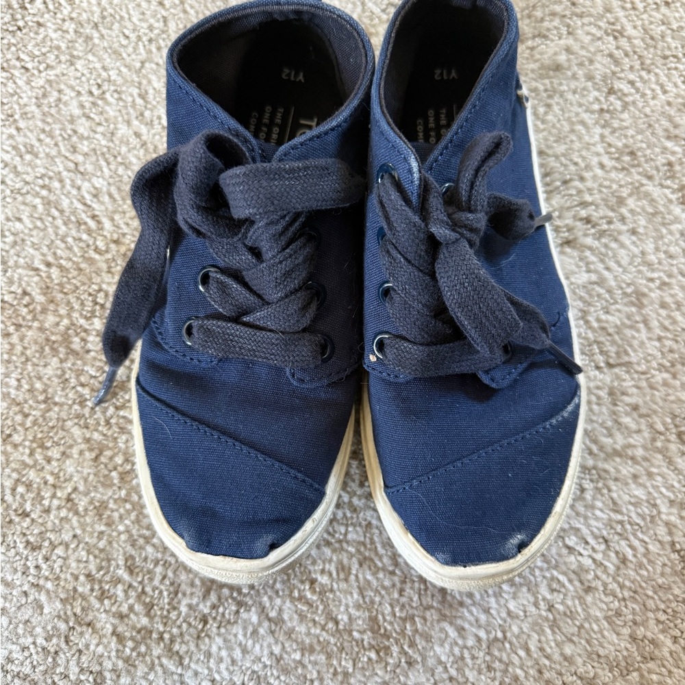 TOMS Cavas Hightop Sneakers, size Y12